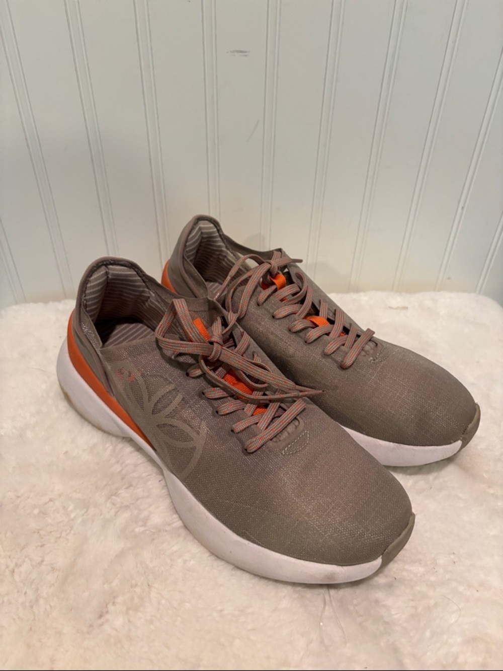 Gaian Mindful Women’s walking shoes Size 9.5